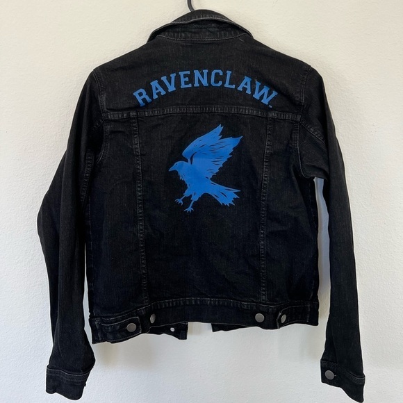 Harry Potter Ravenclaw Girls Juniors Black Denim Jacket Small - Picture 1 of 7